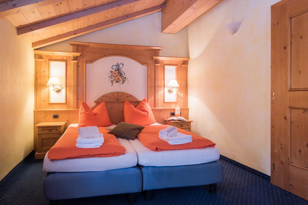 B&B Via Vai ลีวินโญ ภายนอก รูปภาพ